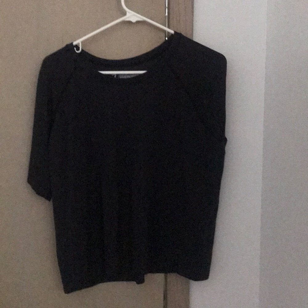 Black Zella T-shirt Size Medium